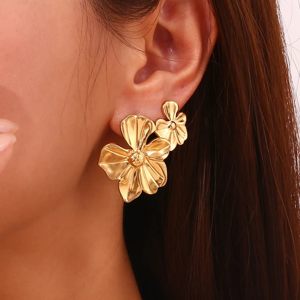 Flower Stud Earrings - Zafinne Jewelry