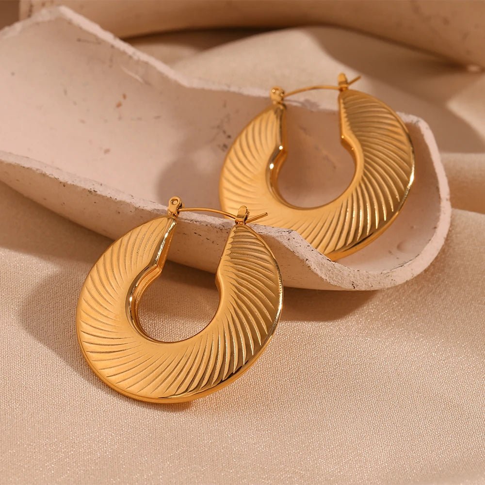 Hollow Textured Hoop Earrings - Zafinne Jewelry