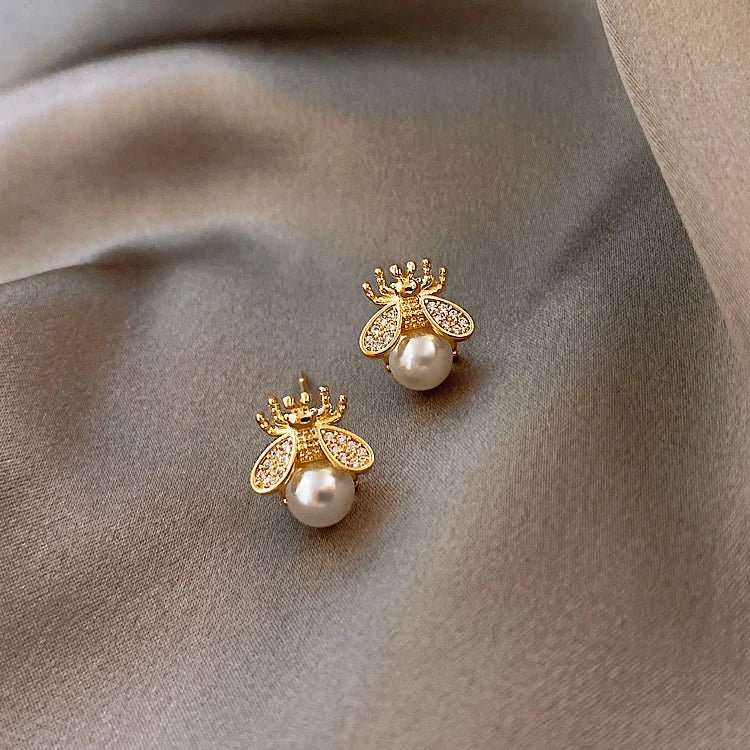 Pearl Bee Earrings - Zafinne Jewelry