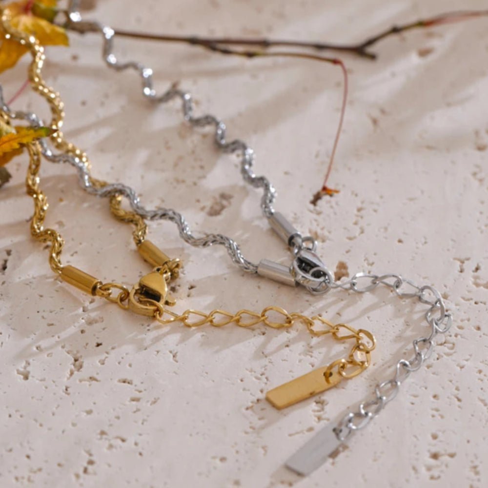 Sierra Textured Wave Chain Necklace - Zafinne Jewelry