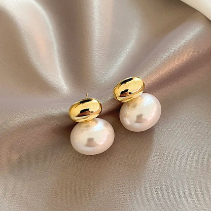 Elegant Oval Pearl Earrings - Zafinne Jewelry