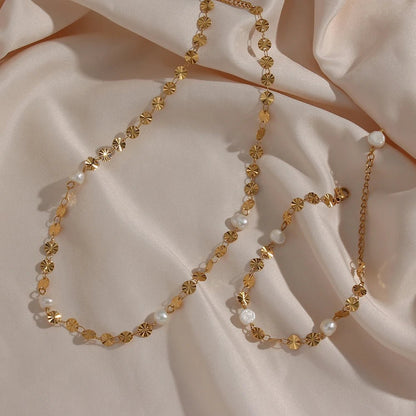 Freshwater Pearl Flower Sequins Necklace - Zafinne Jewelry